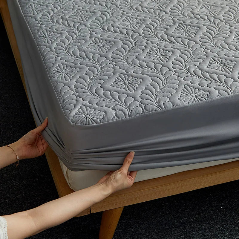 Protège-Matelas Imperméable Matelassé – Drap-Housse Matelassé Respirant & Anti-Acariens (140x200 / 160x200 cm)