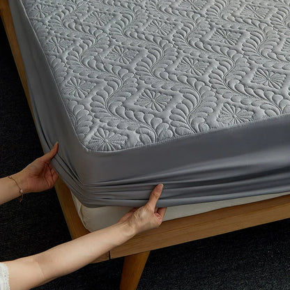 Protège-Matelas Imperméable Matelassé – Drap-Housse Matelassé Respirant & Anti-Acariens (140x200 / 160x200 cm)